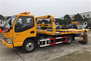 宝应哪里有拖车服务